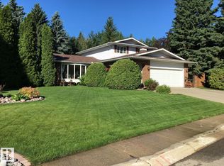 206 Wolf Willow Cres NW, Edmonton, AB T5T1T2