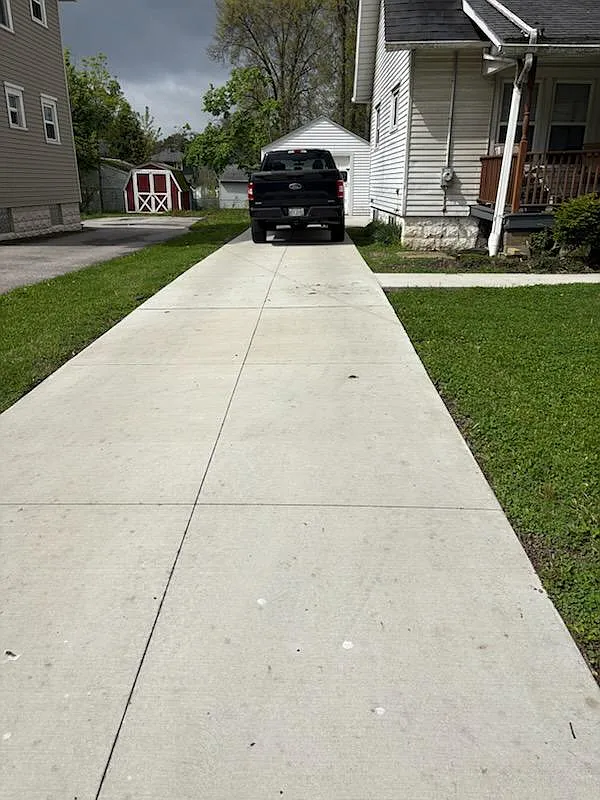 BAILEY 2874 4041 - 1 — Photo 2