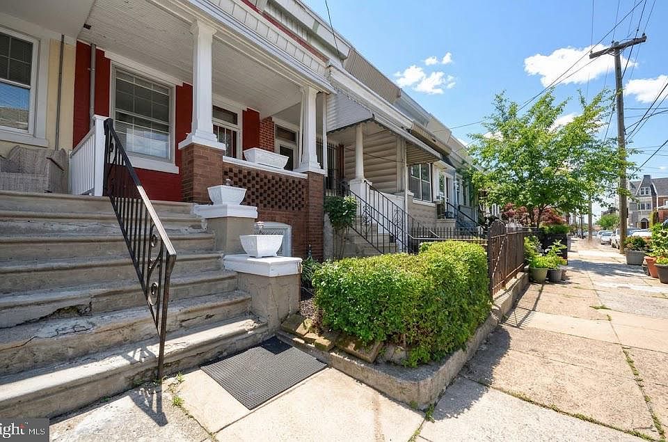 1st image of 3243 Gaul St