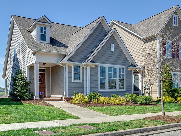 5th image of 2808 Americus Dr