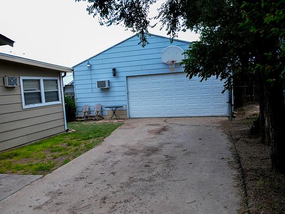 2nd image of 4801 Rose Dr