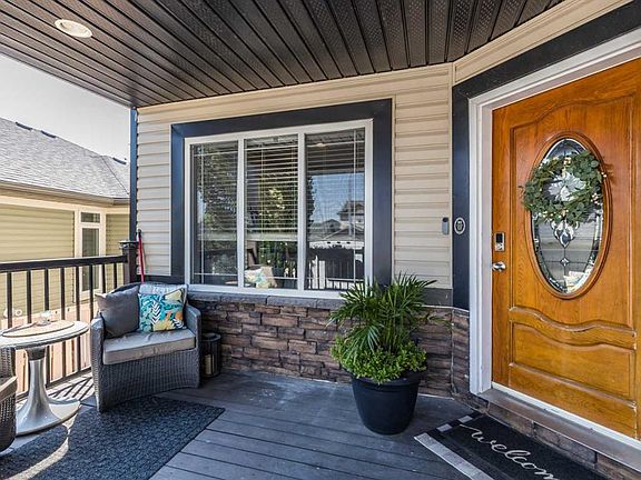 4th image of 26 Ranchlands Way NE