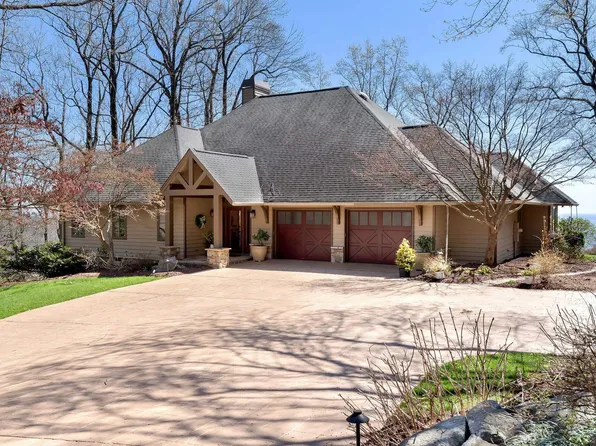 5 Falcons Ledge Dr, Landrum, SC 29356