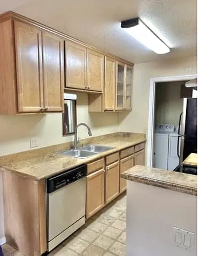 2250 Monroe St #241 Photo 1