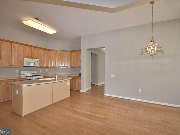 5th image of 9679 Craighill Dr