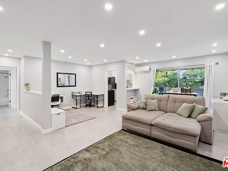 5625 Sumner Way #314 — Photo 1