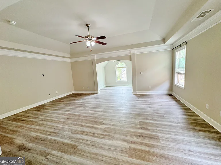 732 Sanctuary Ln — Photo 23