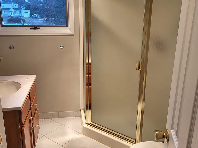 4 Lloyd Pl — Photo 14