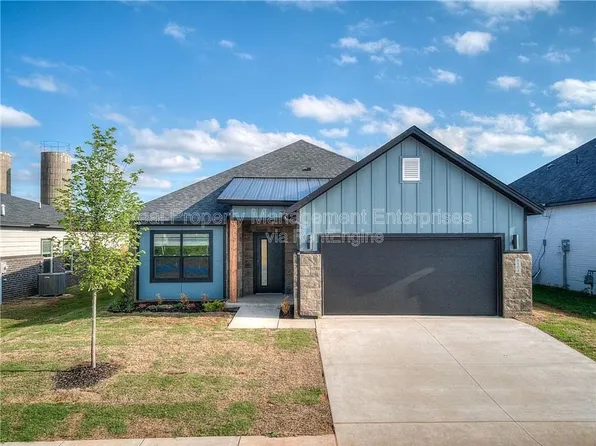 8104 NW 151st Cir, Edmond, OK 73013
