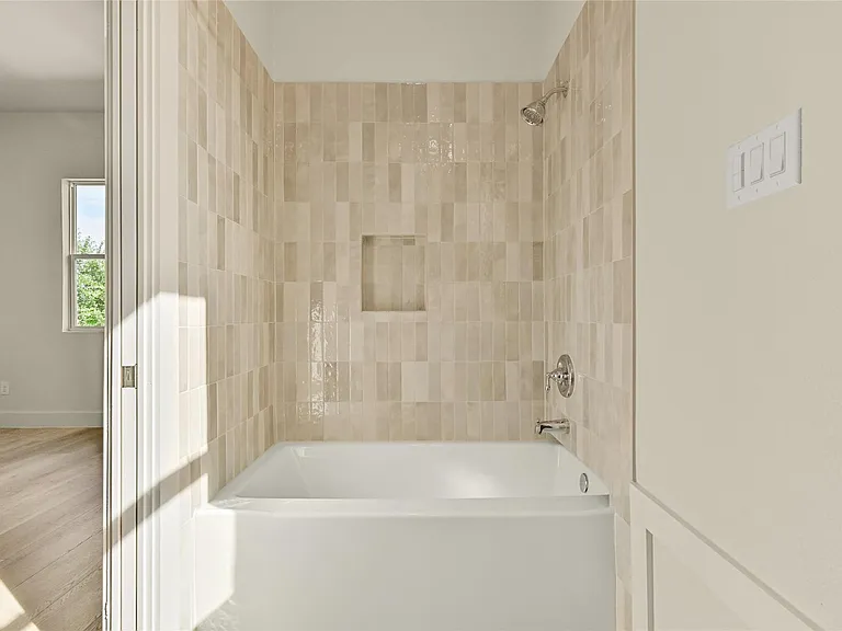 4444 Shady Lake Dr — Photo 27