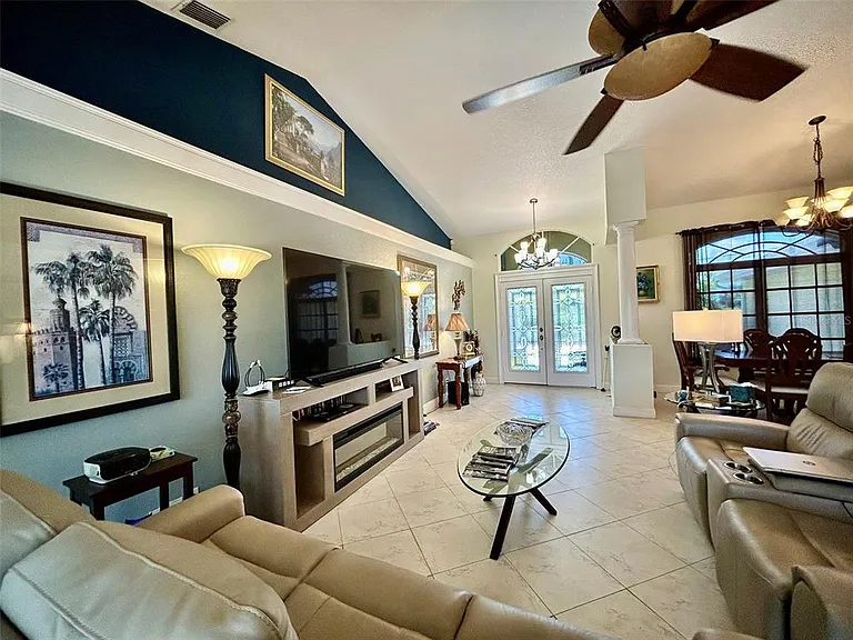 24508 Saragossa Ln — Photo 6