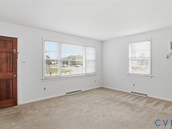4th image of 7959 Kenmore Dr