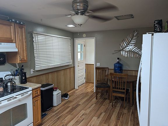 3rd image of 214 James St