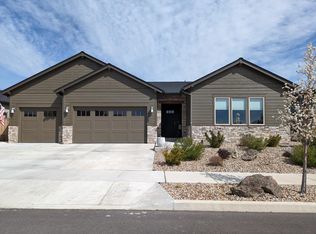 3660 SW 45th St, Redmond, OR 97756