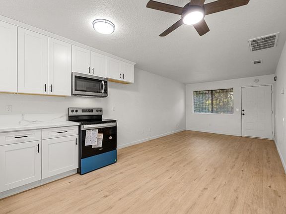 4th image of 1220 South Ave #A