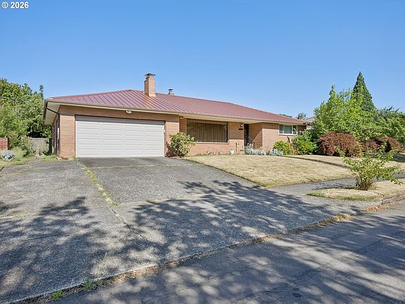2nd image of 709 NE 107th Pl