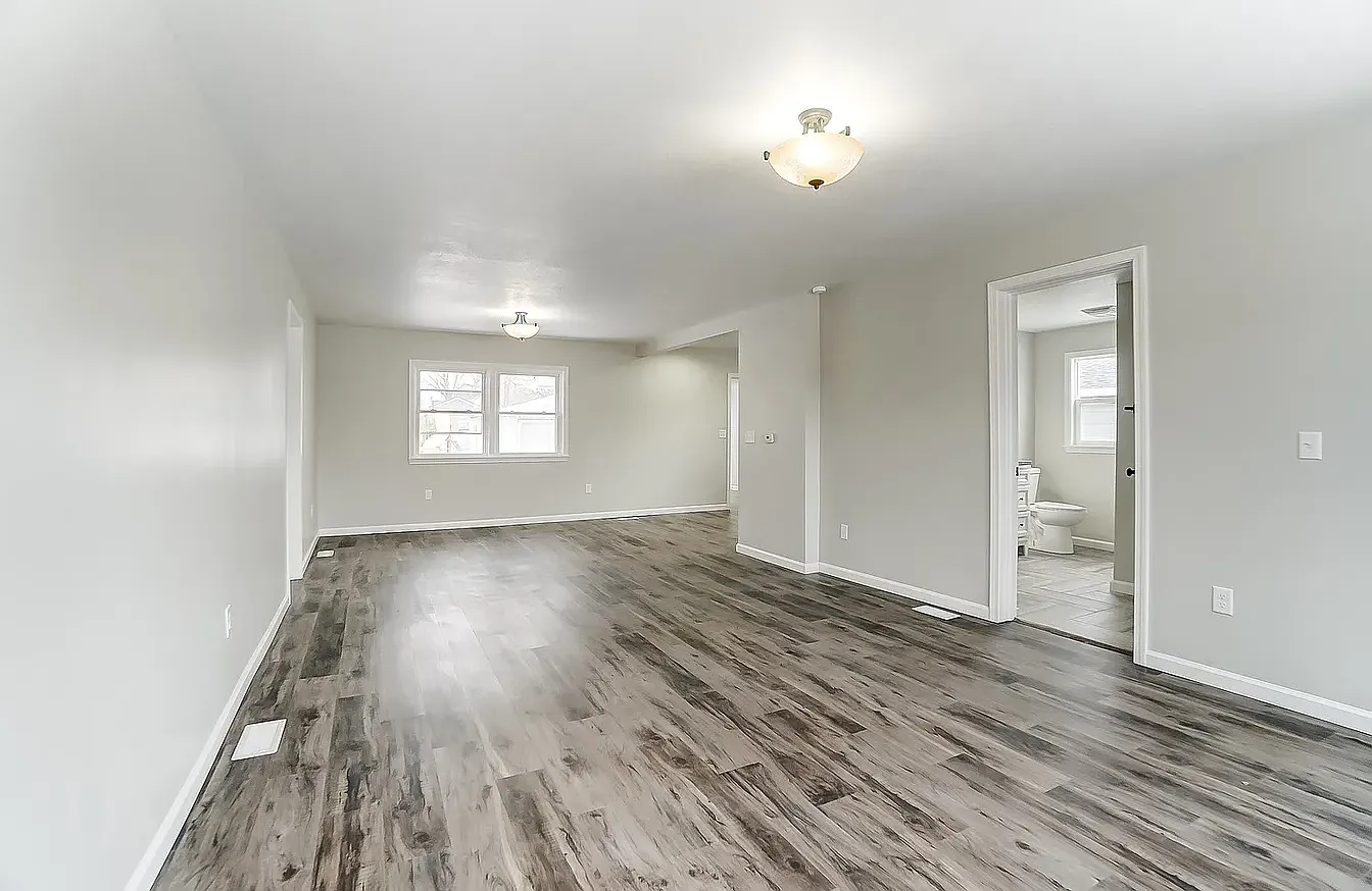2 bed, 1072 sqft, $1,500 — Photo 2