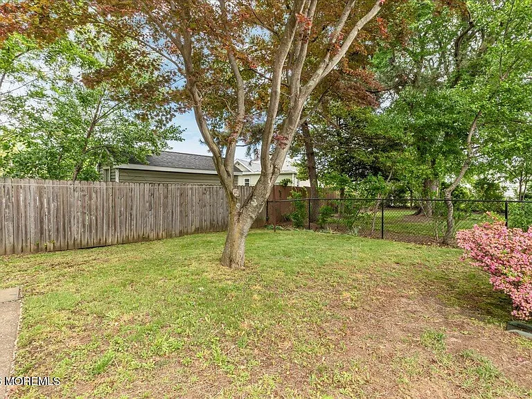 223 W End Ave — Photo 20
