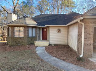 2413 Knollwood Dr, Sanford, NC 27330