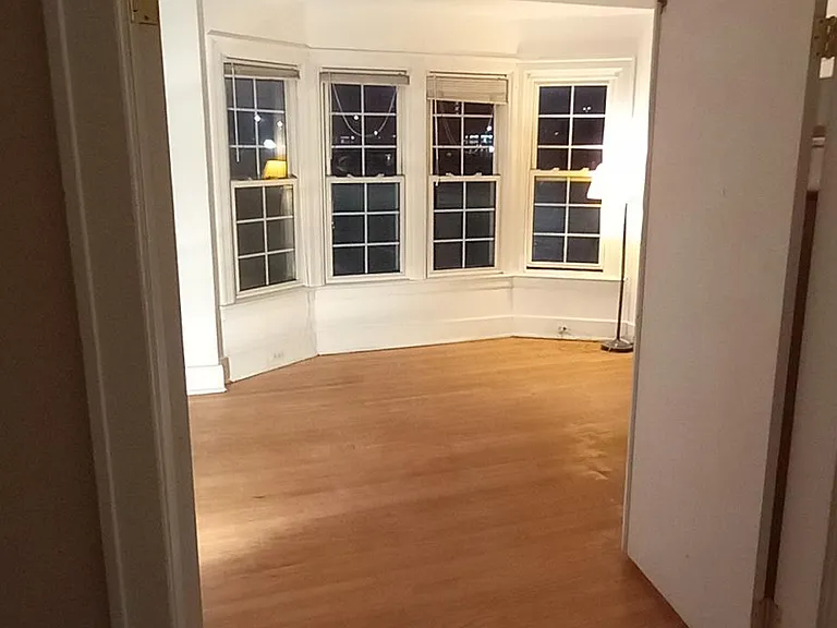 1001 Washtenaw Ave #1A — Photo 4
