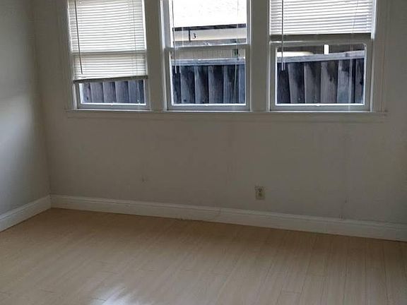 2nd image of 1120 Park Ave #B