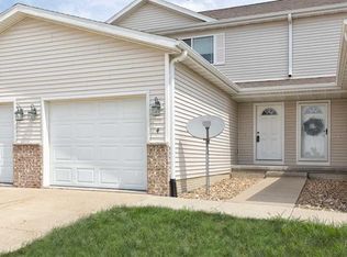4828 Algonquin Dr Unit 4, Cedar Falls, IA 50613