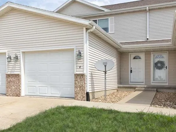 4828 Algonquin Dr Unit 4, Cedar Falls, IA 50613