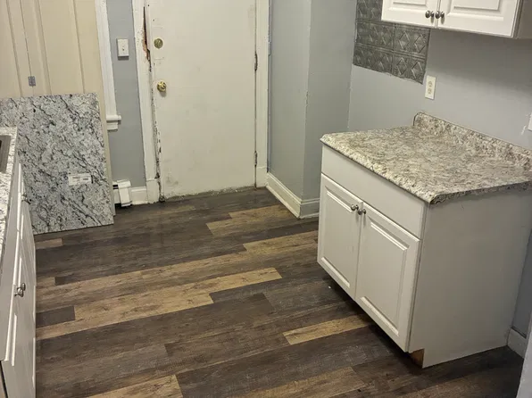 214 S Marshall St APT 1, Hartford, CT 06105