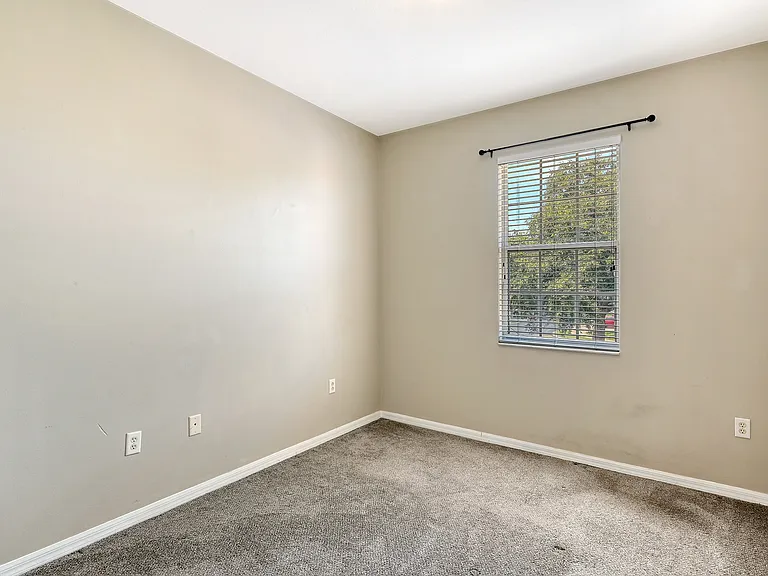 3499 Parkridge Cir — Photo 17