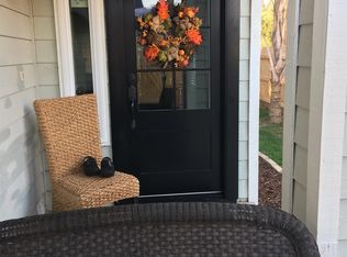 3213 E Velie Dr, Visalia, CA 93292