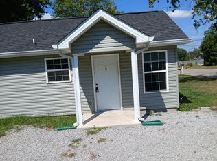 509 5th St #A, Lawrenceburg, TN 38464