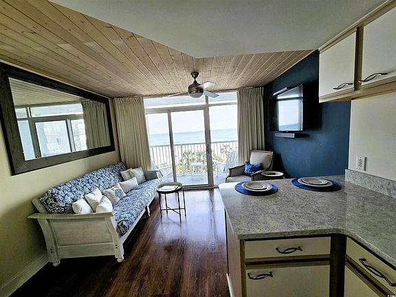 4th image of 161 Seawatch Dr. #414