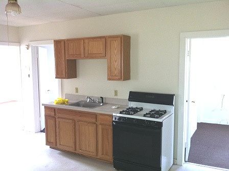 2nd image of 11 White St #2