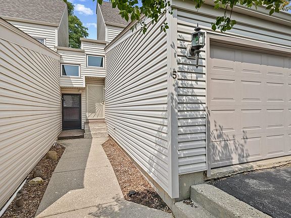 2nd image of 2709 Silent Wood Trl APT 5