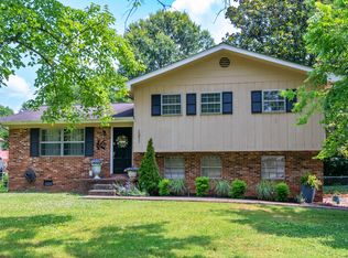 1311 Scout Rd, Hixson, TN 37343