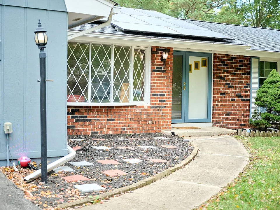 1314 Harwich Dr