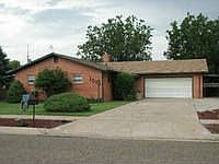 1st image of 1005 W Christopher Dr