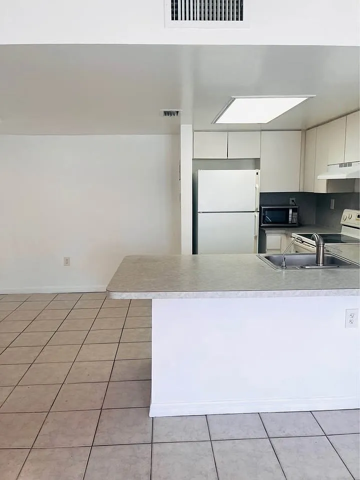 1316 NW 24th Ave — Photo 4