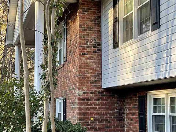 3rd image of 10 Brookland Ct