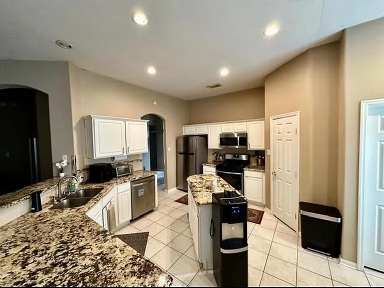 1106 Kerri Ct — Photo 21