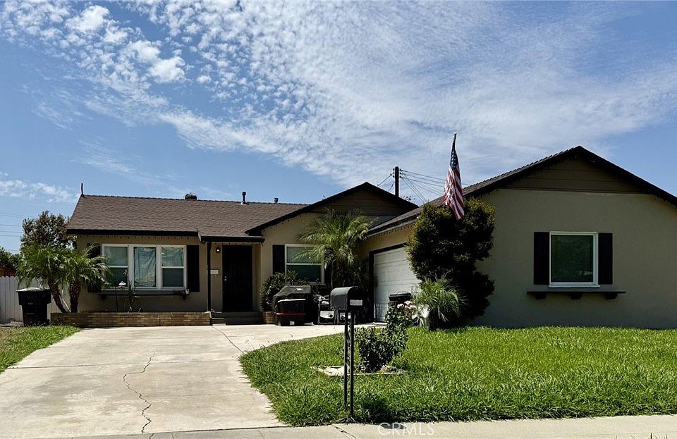 1st image of 3946 Shelby Dr
