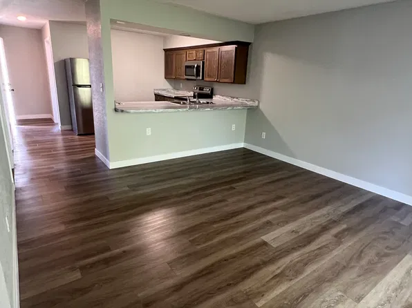 1074 Mace Rd #13, Osage Beach, MO 65065