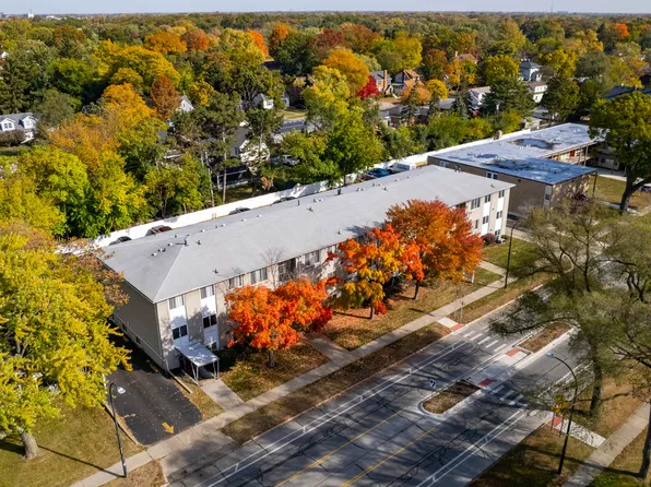 1250 W Nine Mile Rd, Ferndale, MI