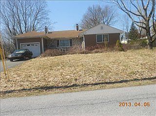 2nd image of 78 Seminary Hill Rd