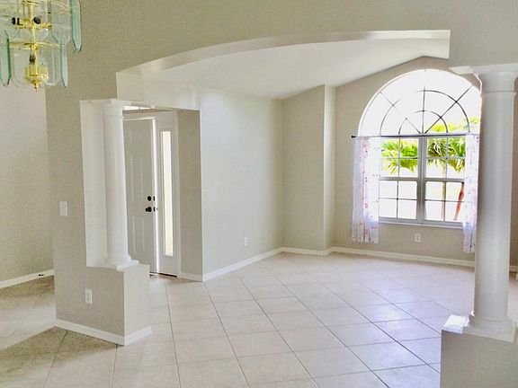 5th image of 4600 Varsity Cir