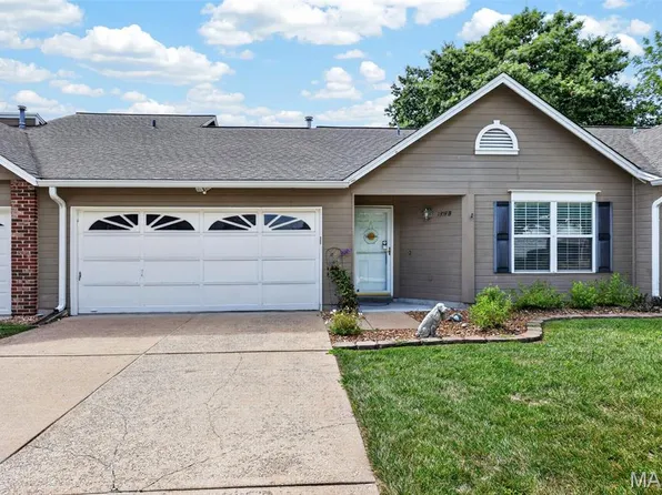 1359 Kyle Dr #14B, Saint Charles, MO 63304