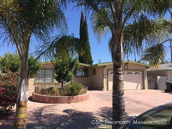 2nd image of 3284 Mount Logan Dr