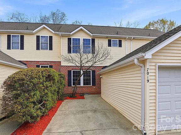 2nd image of 7019 Walnut Ridge Ct