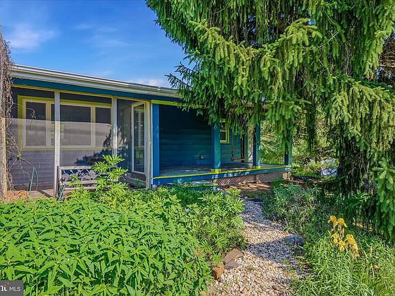 4th image of 627 Apple Orchard Cir