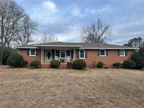506 Crestview Dr, Lafayette, AL 36862